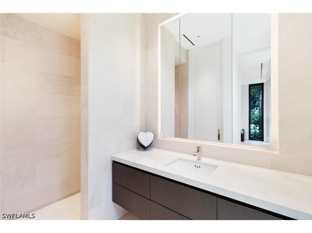 3655 Fort Charles Drive Naples FL 34102 226019200 image30