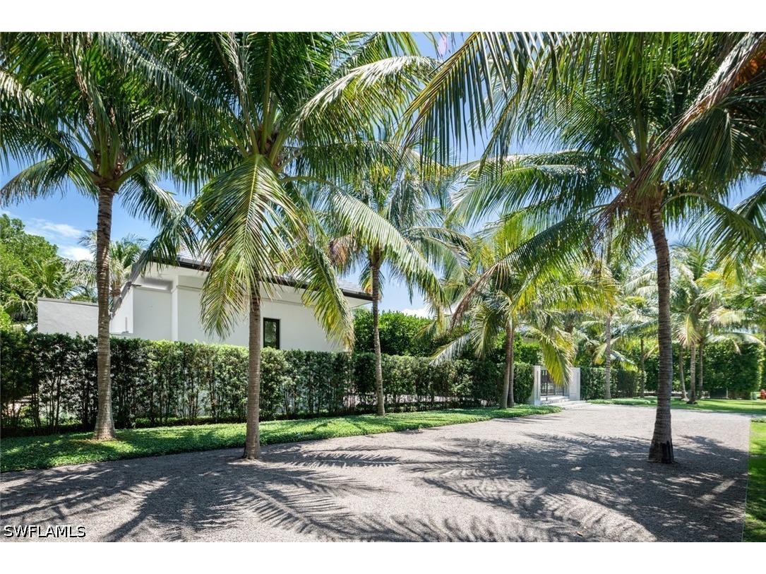 3655 Fort Charles Drive Naples FL 34102 226019200 image44