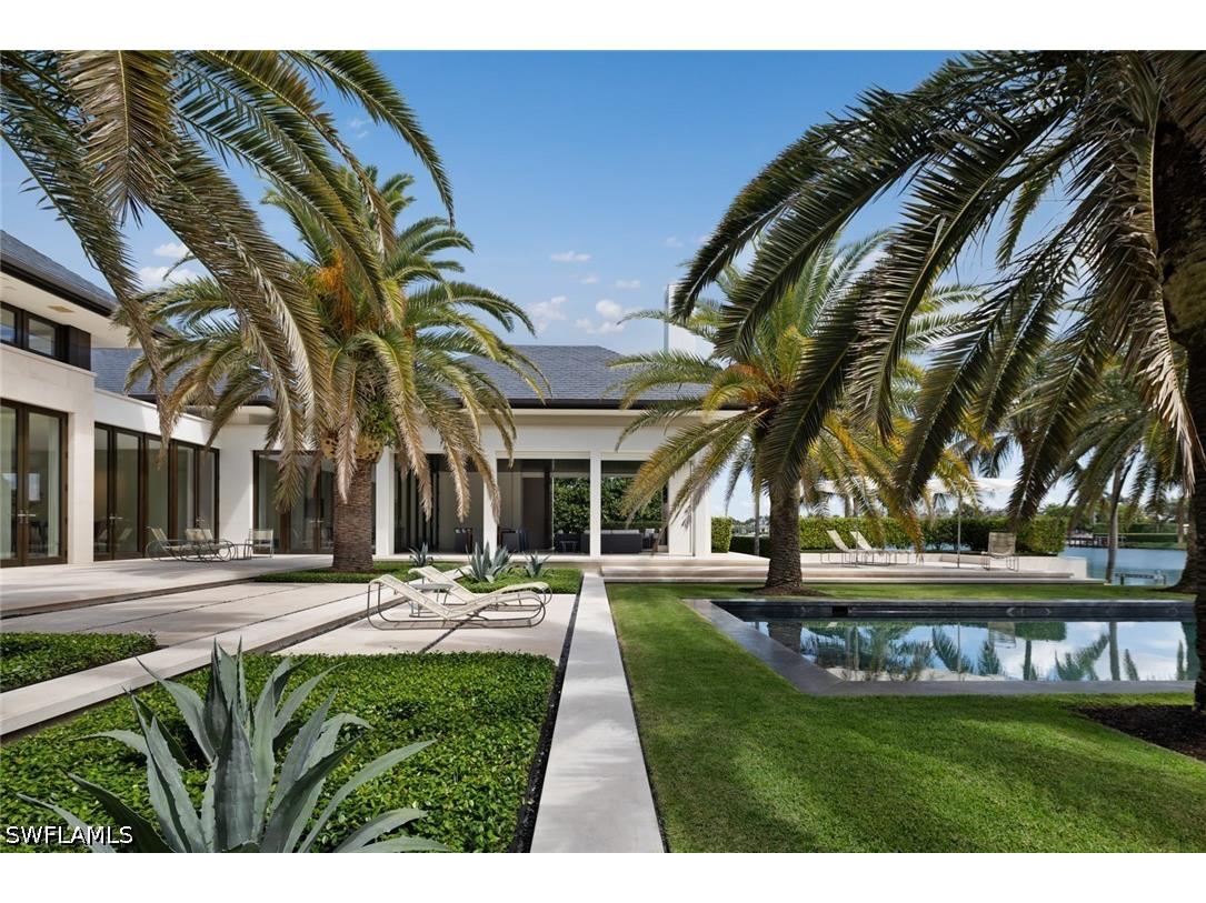 3655 Fort Charles Drive Naples FL 34102 226019200 image5
