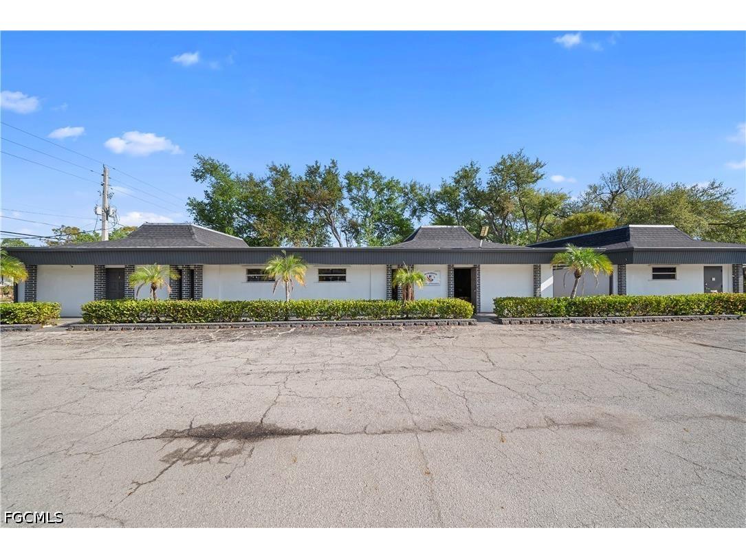3657 Central Avenue Fort Myers FL 33901 2026014880 image1