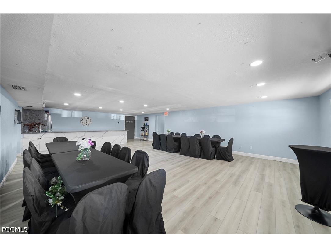 3657 Central Avenue Fort Myers FL 33901 2026014880 image18