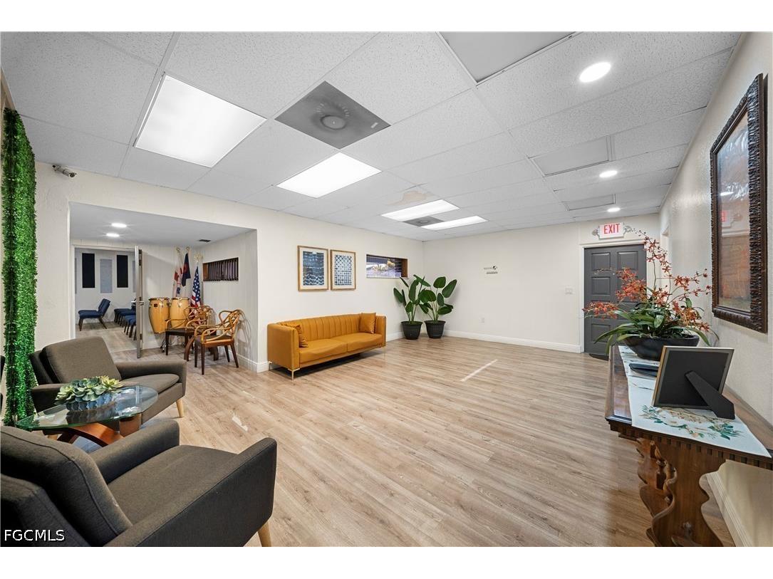 3657 Central Avenue Fort Myers FL 33901 2026014880 image4