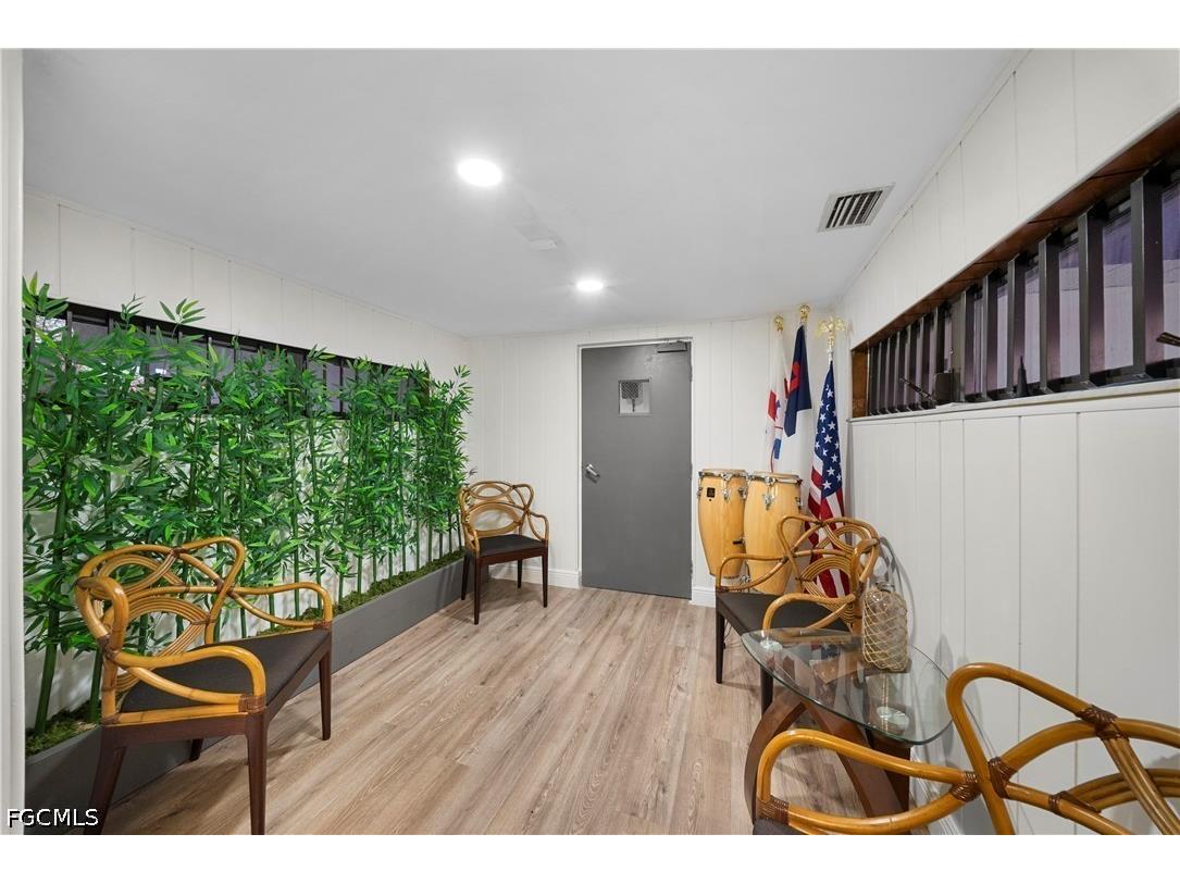 3657 Central Avenue Fort Myers FL 33901 2026014880 image6
