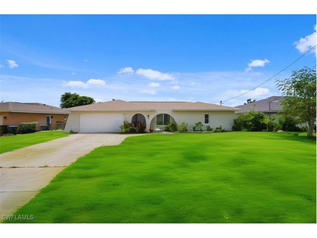 3657 SE 5th Court Cape Coral FL 33904 225007888 image1