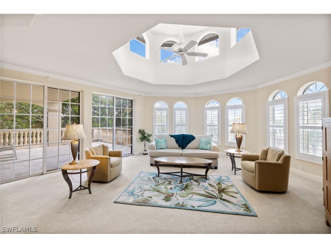 366 5th Street S #103 Naples FL 34102 224057140 image1