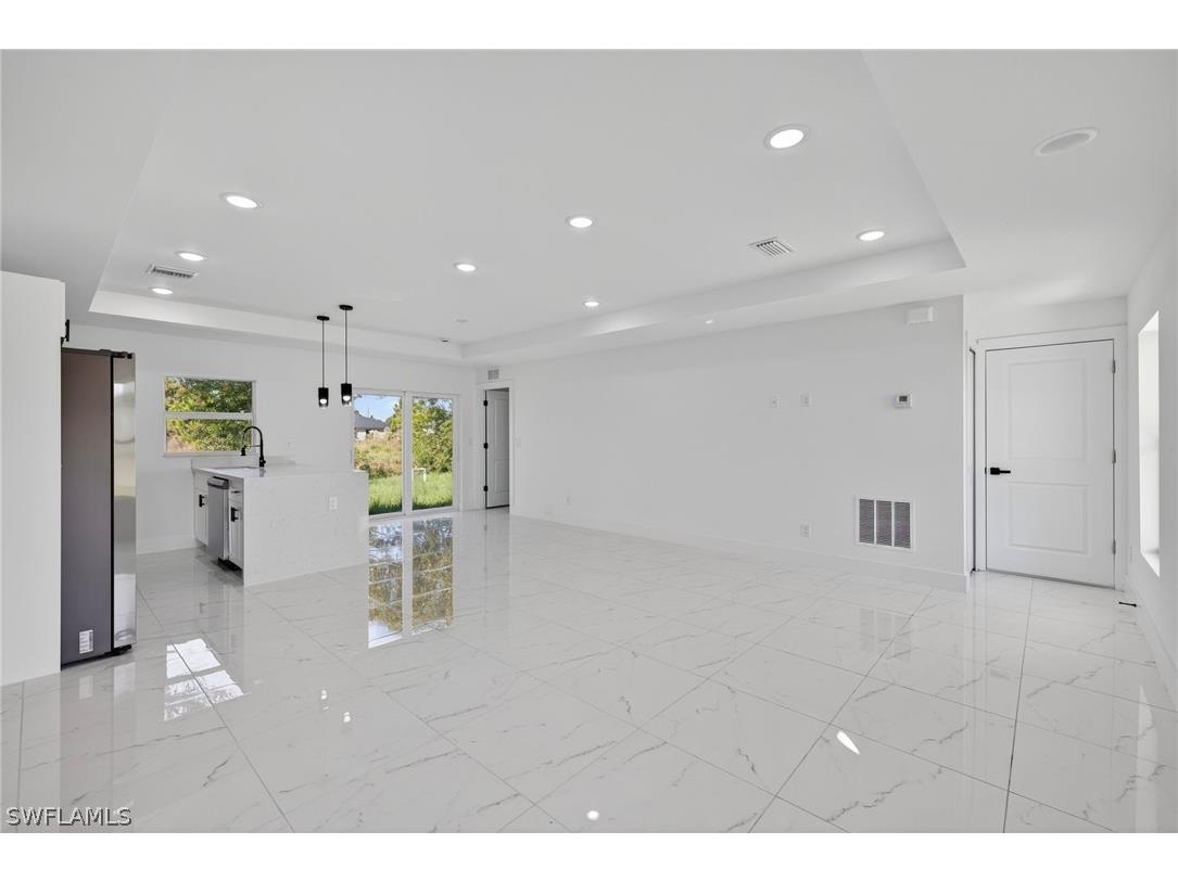 366 Butler Avenue S Lehigh Acres FL 33974 226008548 image4