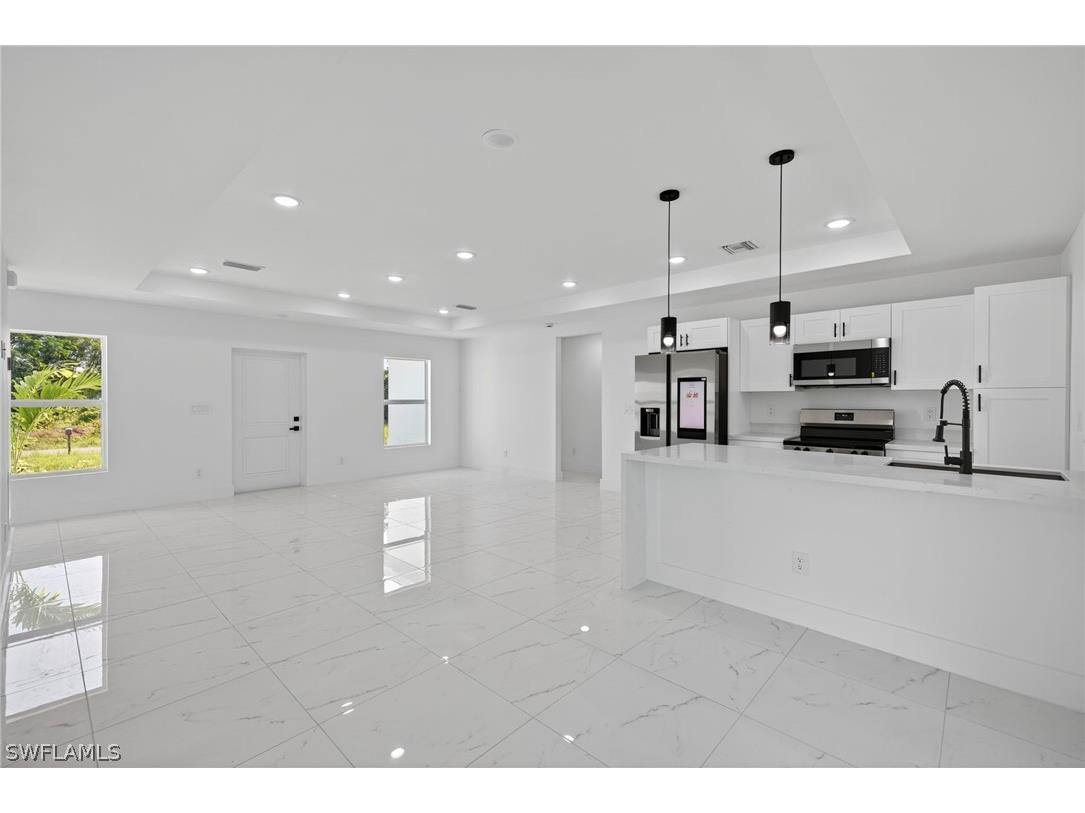 366 Butler Avenue S Lehigh Acres FL 33974 226008548 image7