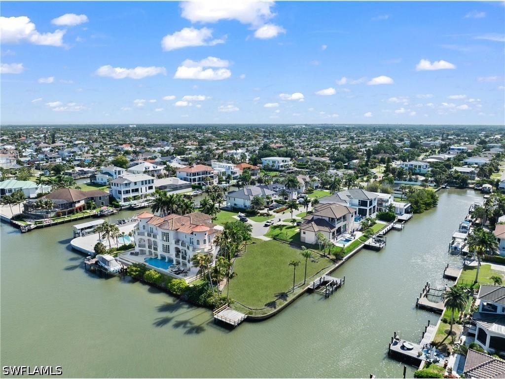 366 Pine Avenue Naples FL 34108 226015793 image6
