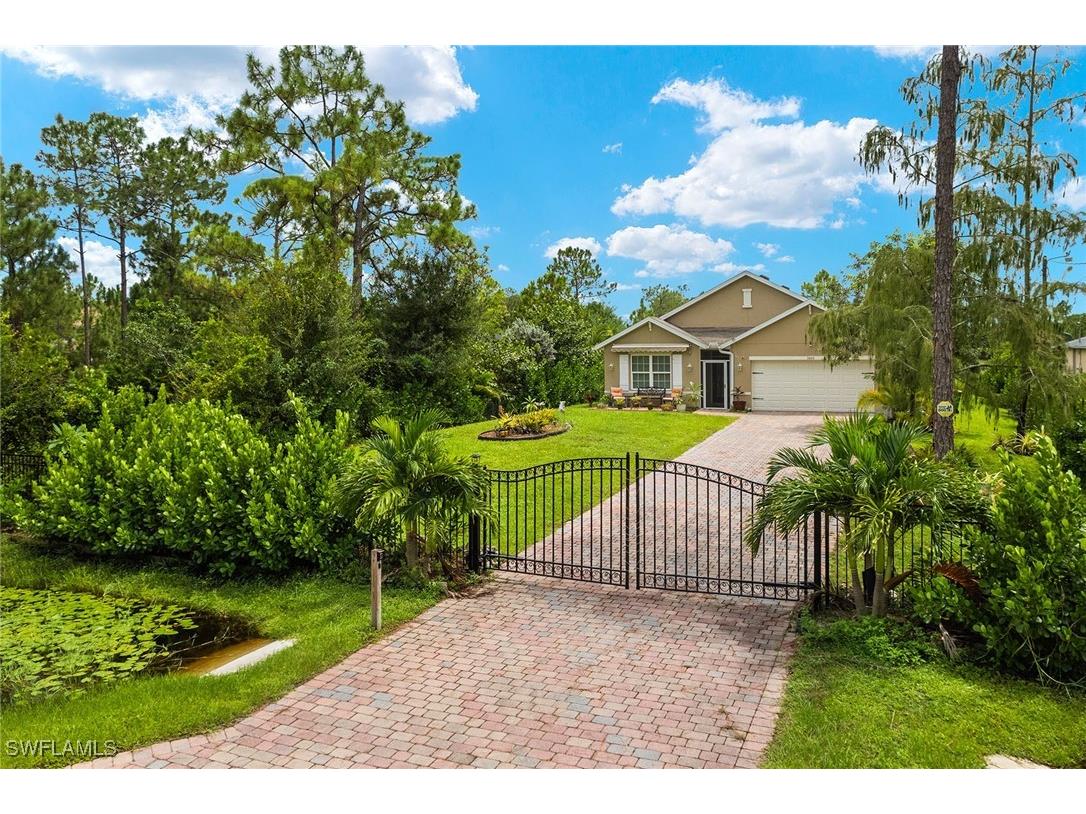 3660 27th Avenue NE Naples FL 34120 224068550 image1