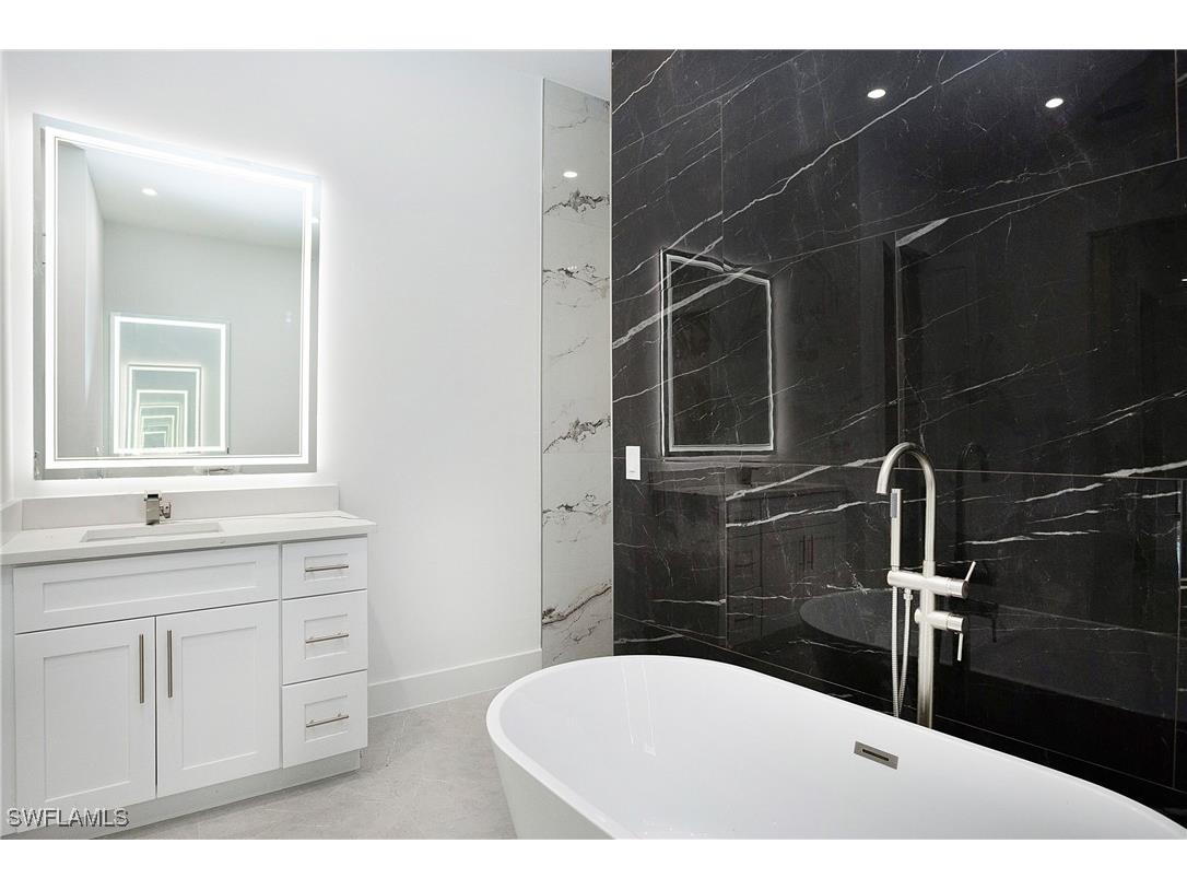 3660 4th Avenue NE Naples FL 34120 225079820 image22