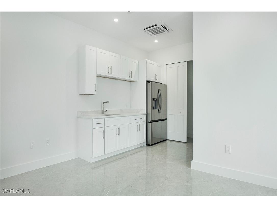 3660 4th Avenue NE Naples FL 34120 225079820 image29