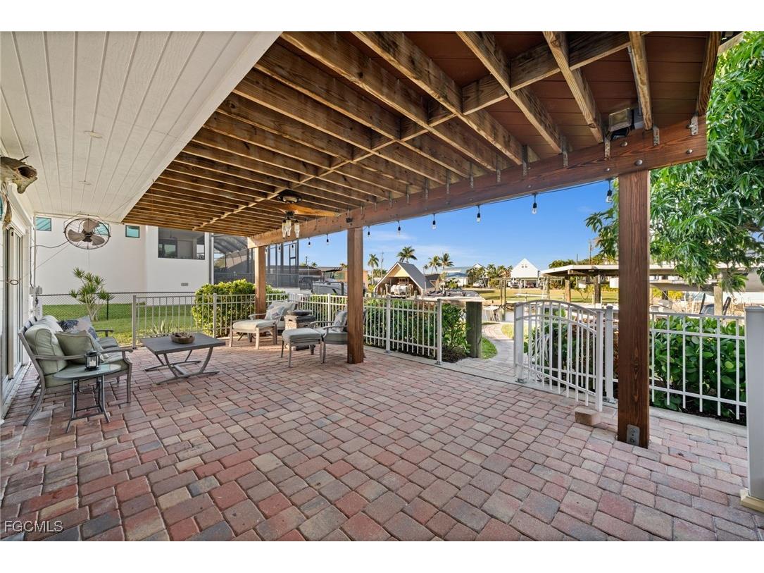 3660 San Carlos Drive Saint James City FL 33956 2025017059 image44