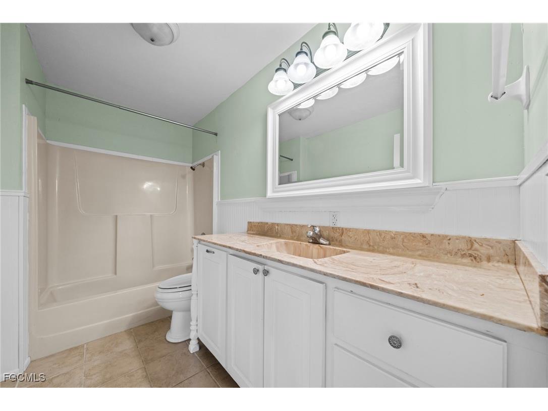 3660 Schooner Lane Saint James City FL 33956 2025016734 image19