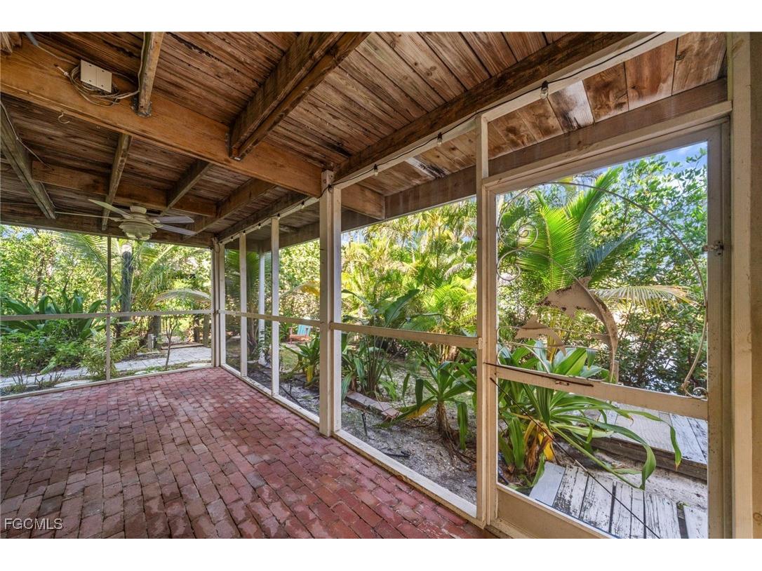 3660 Schooner Lane Saint James City FL 33956 2025016734 image38