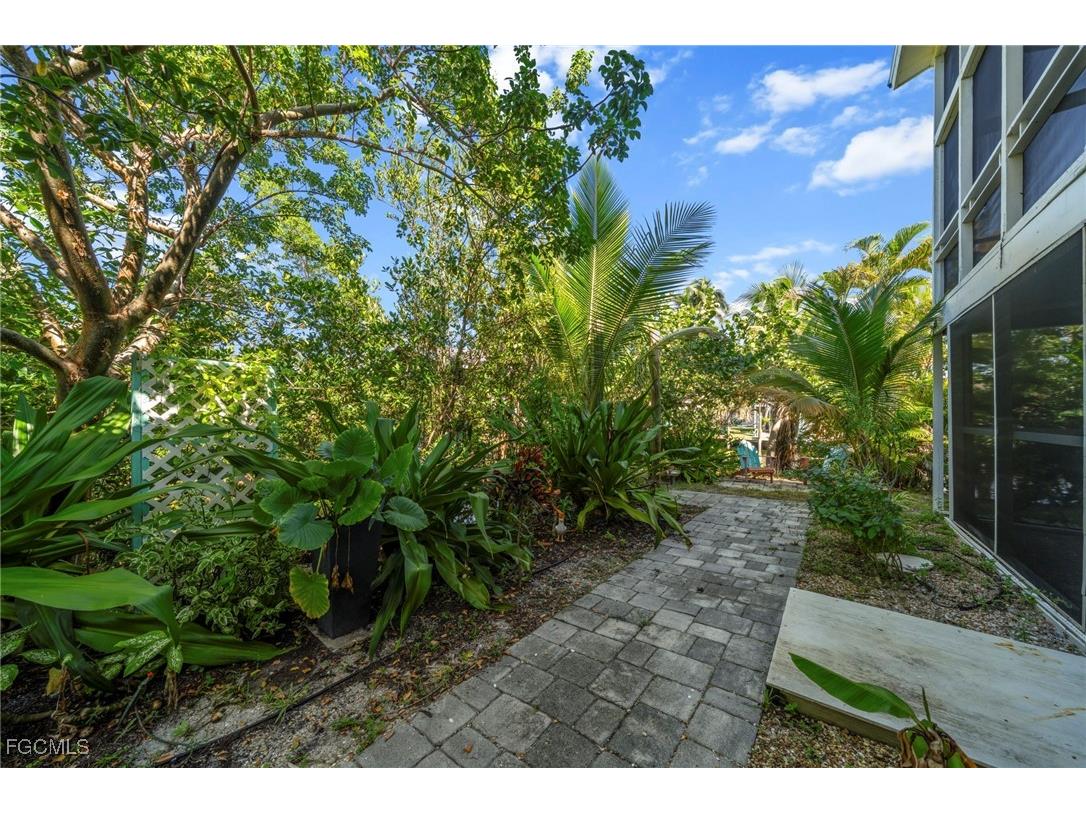 3660 Schooner Lane Saint James City FL 33956 2025016734 image40