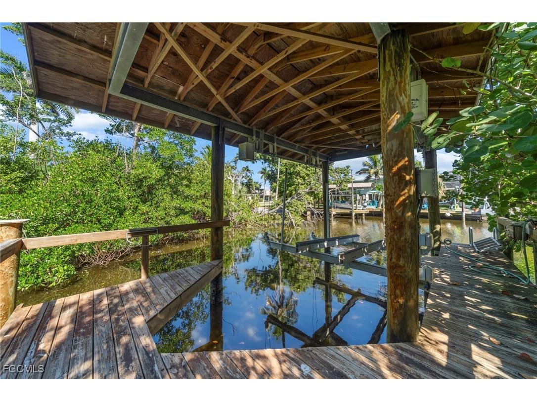 3660 Schooner Lane Saint James City FL 33956 2025016734 image41