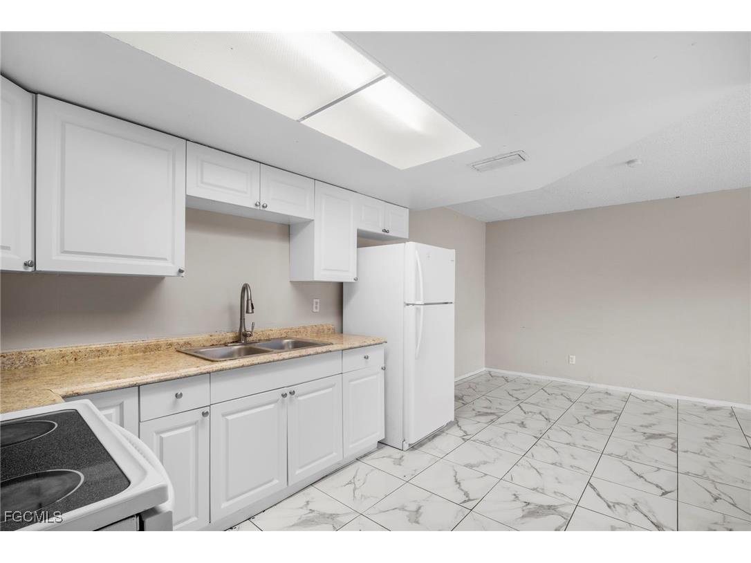 3660 Seminole Avenue Fort Myers FL 33916 2025007150 image9