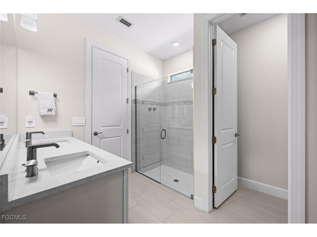 3663 Passion Vine Drive Alva FL 33920 2025012101 image10