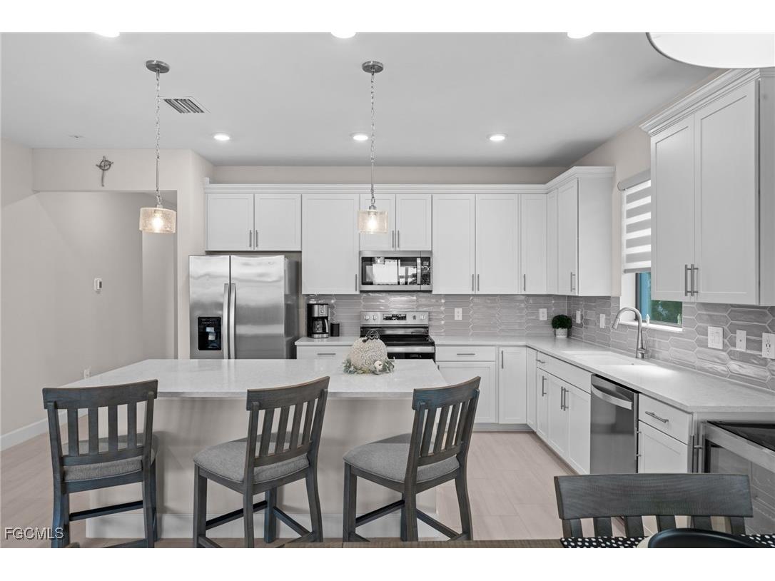 3663 Passion Vine Drive Alva FL 33920 2025012101 image3