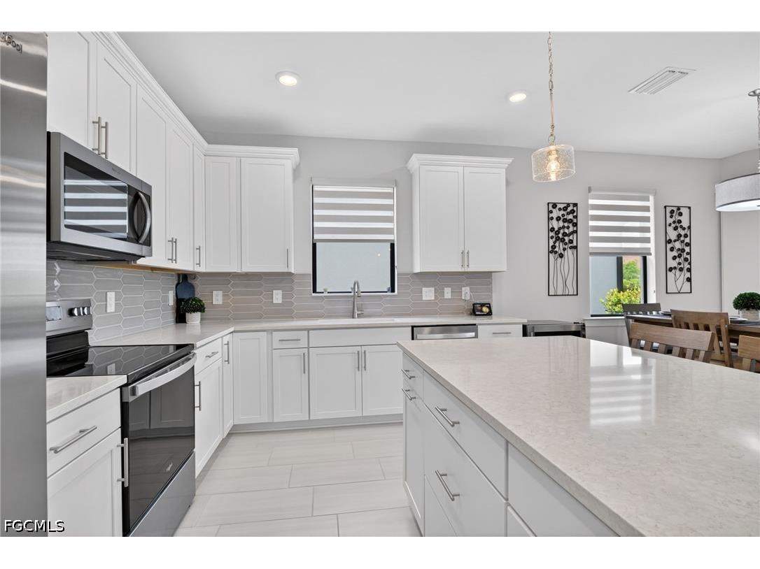 3663 Passion Vine Drive Alva FL 33920 2026019177 image33