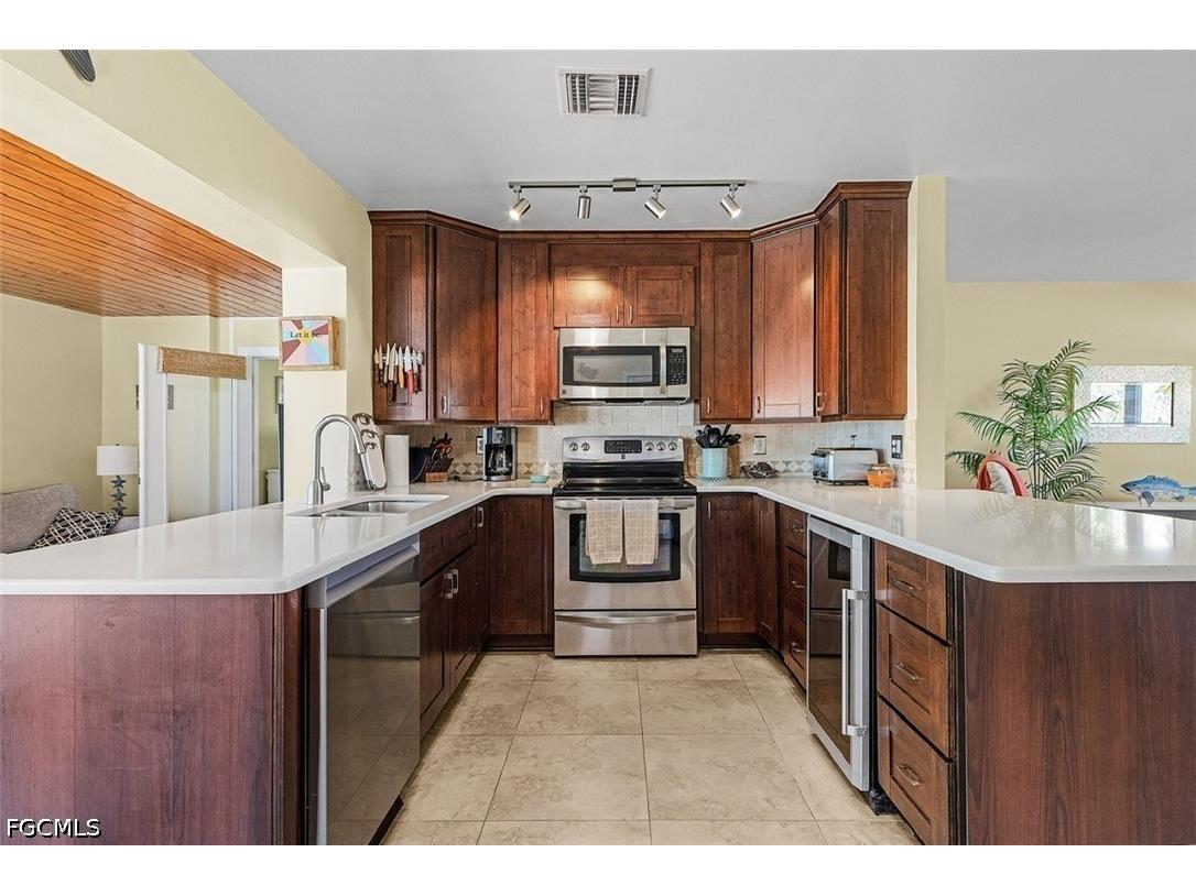 3664 Bayview Avenue Saint James City FL 33956 2026018468 image5