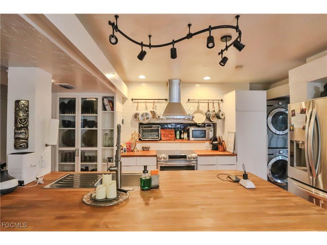 3666 Princeton Street Fort Myers FL 33901 2025019287 image23