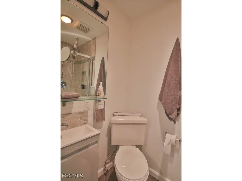 3666 Princeton Street Fort Myers FL 33901 2025019287 image37