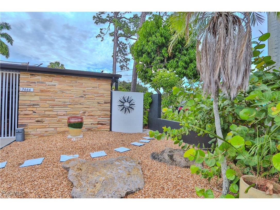 3666 Princeton Street Fort Myers FL 33901 2025019287 image8