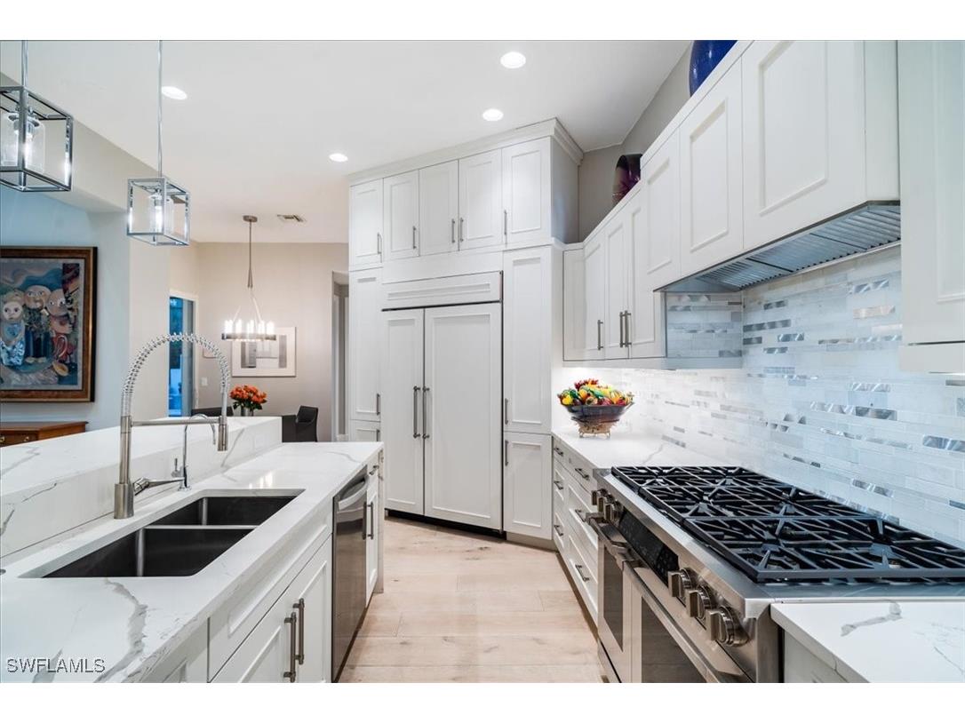 367 5th Avenue N Naples FL 34102 225070286 image16