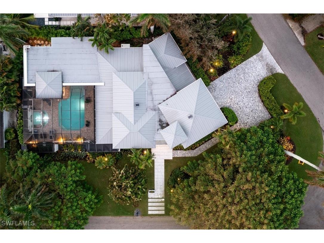 367 5th Avenue N Naples FL 34102 225070286 image3