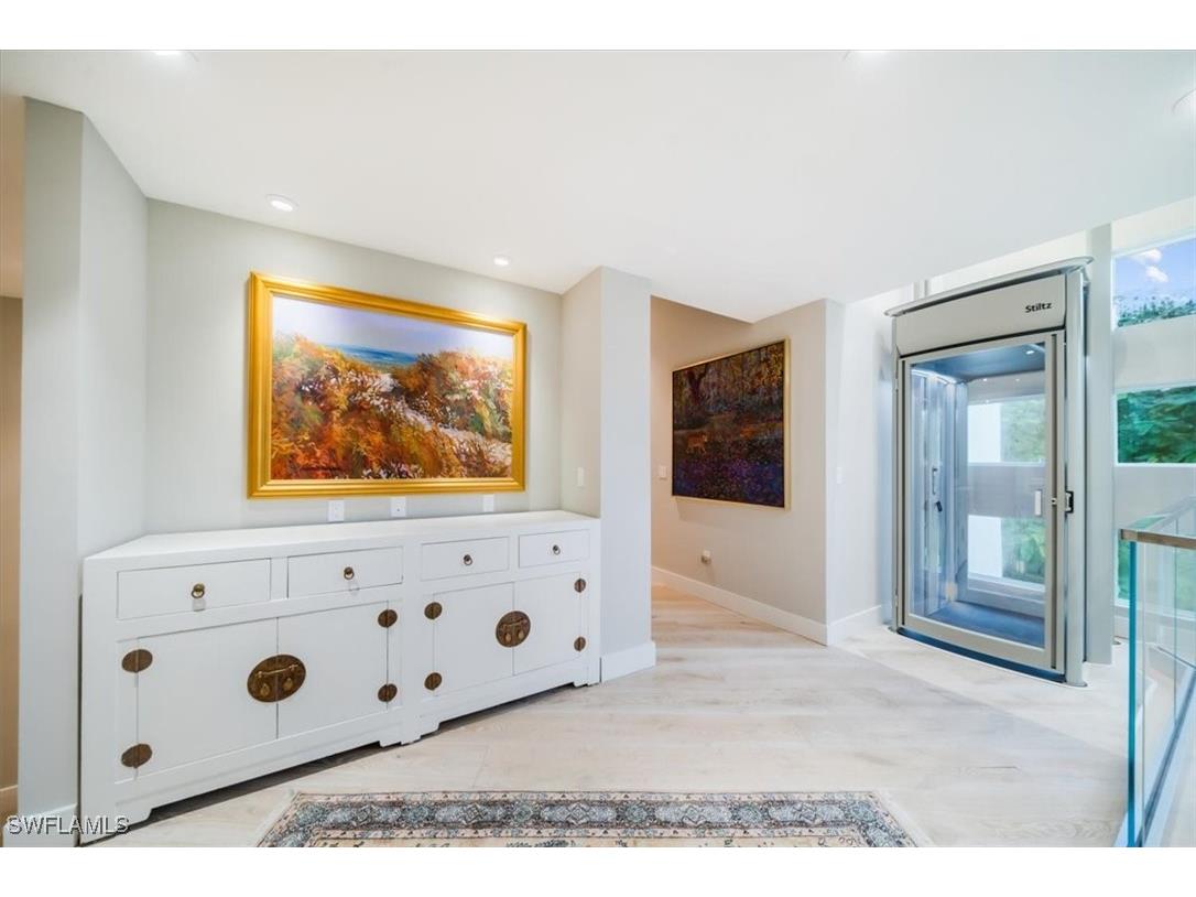 367 5th Avenue N Naples FL 34102 225070286 image40