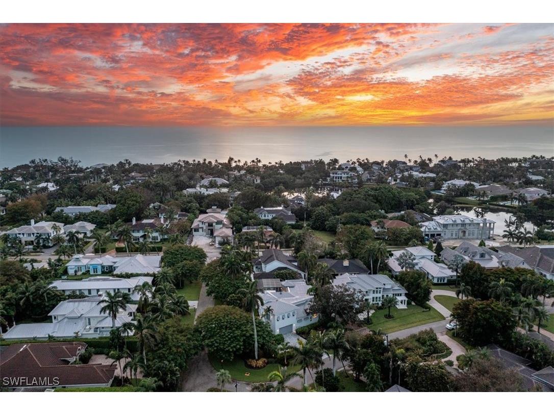 367 5th Avenue N Naples FL 34102 225070286 image47