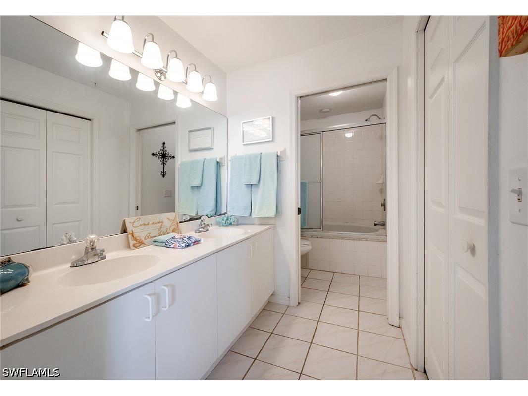 367 Dover Place #1002 Naples FL 34104 226015658 image14