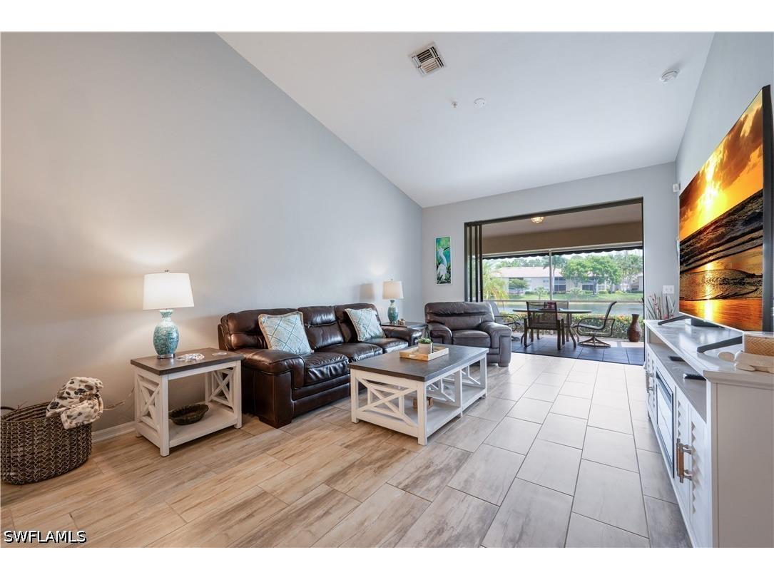 367 Dover Place #1002 Naples FL 34104 226015658 image2