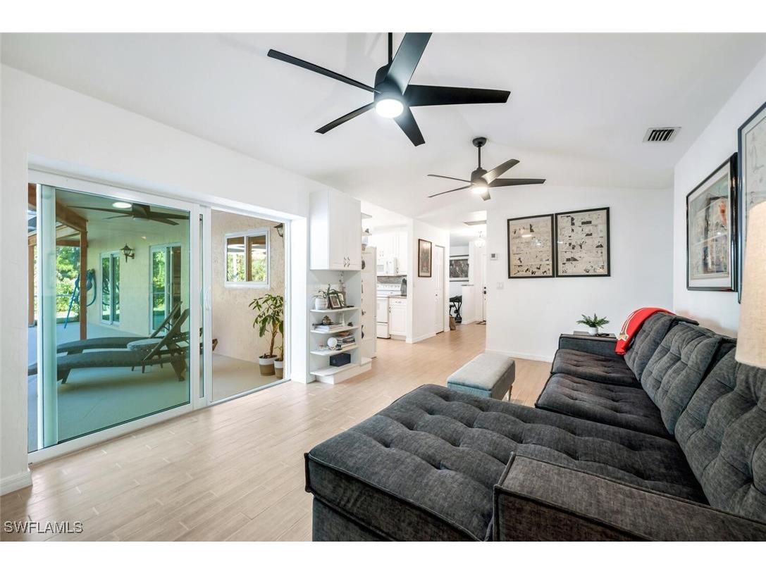 3671 8th Avenue SE Naples FL 34117 224098015 image14