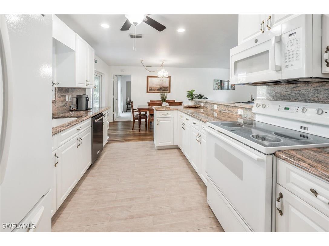 3671 8th Avenue SE Naples FL 34117 224098015 image2