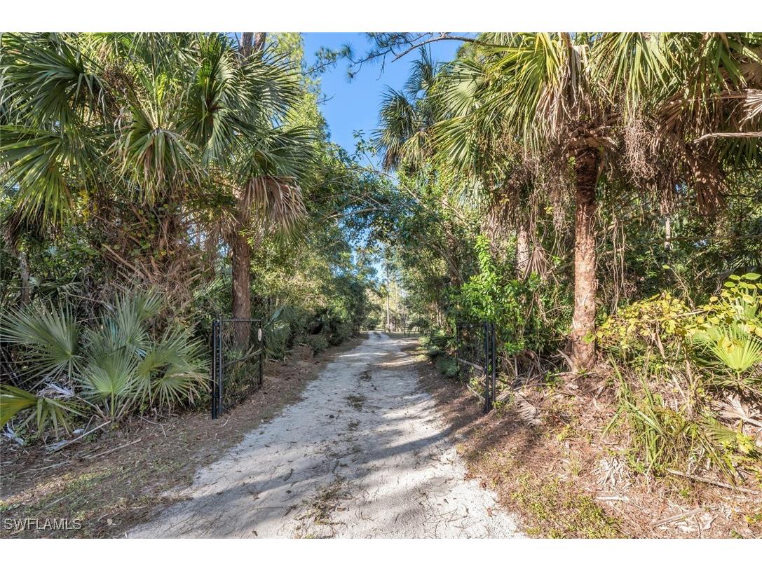 3671 8th Avenue SE Naples FL 34117 224098015 image28