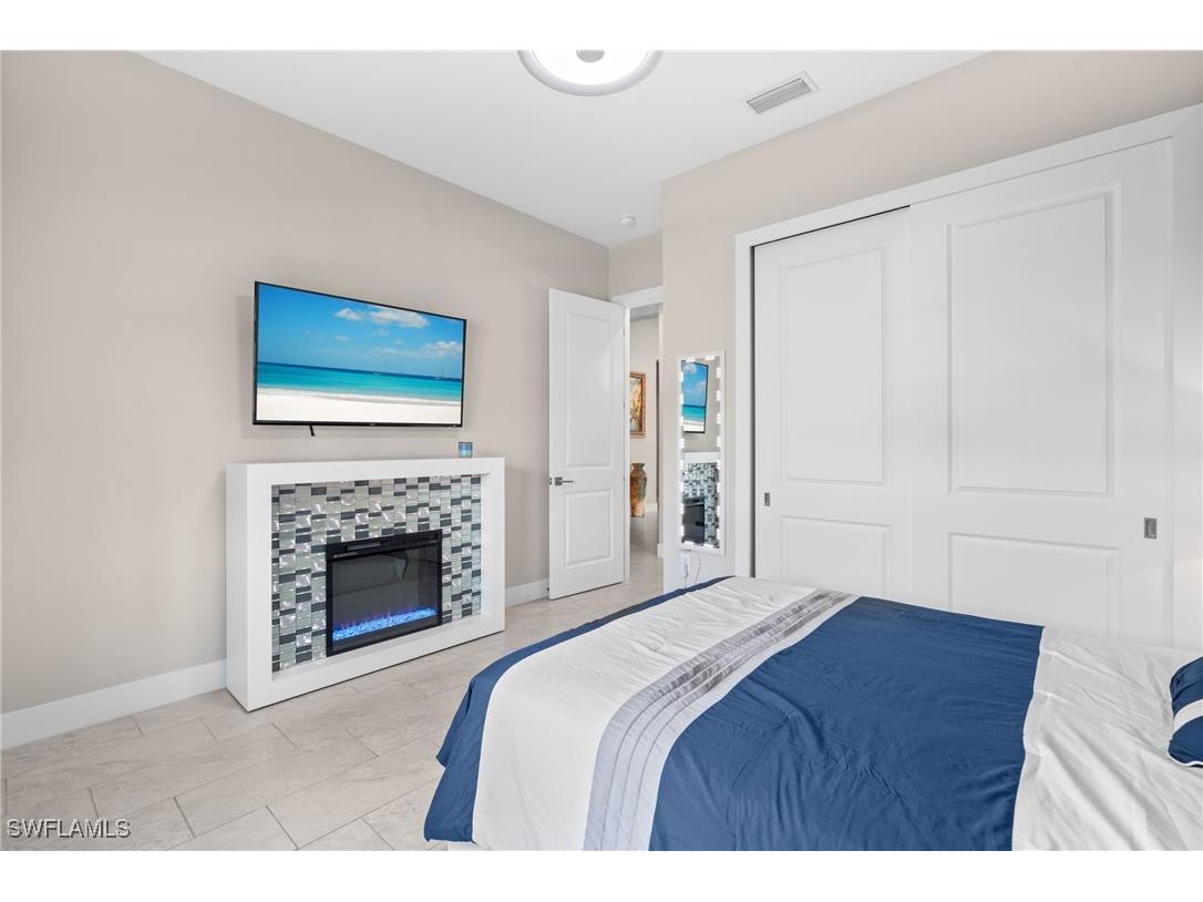 3671 Sapphire Cove Circle Naples FL 34114 225074203 image21