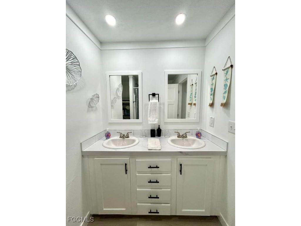 3673 Dewberry Lane Saint James City FL 33956 2025014478 image10