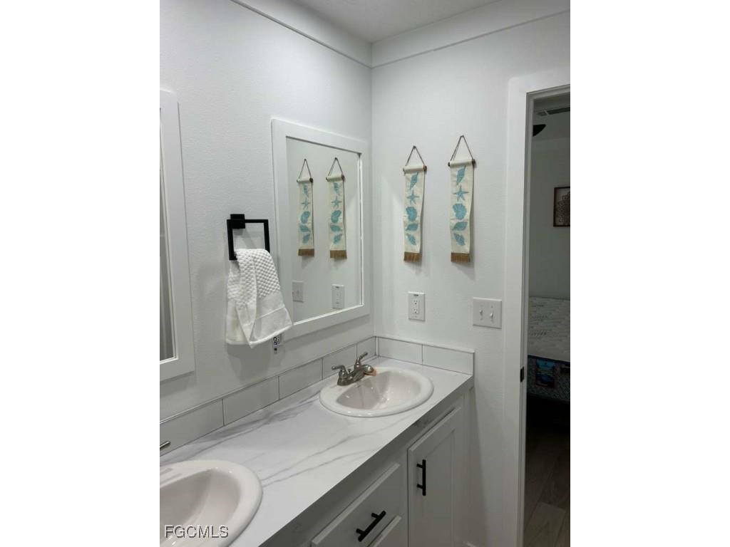 3673 Dewberry Lane Saint James City FL 33956 2025014478 image17