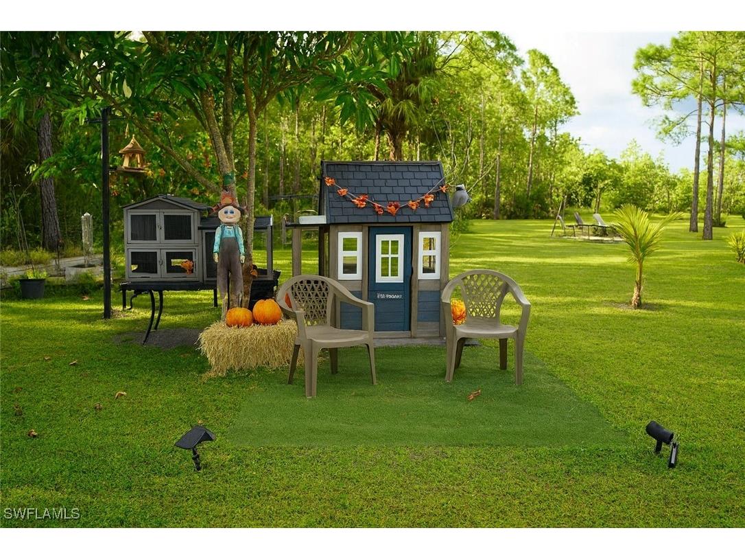 3675 27th Avenue NE Naples FL 34120 225072552 image12