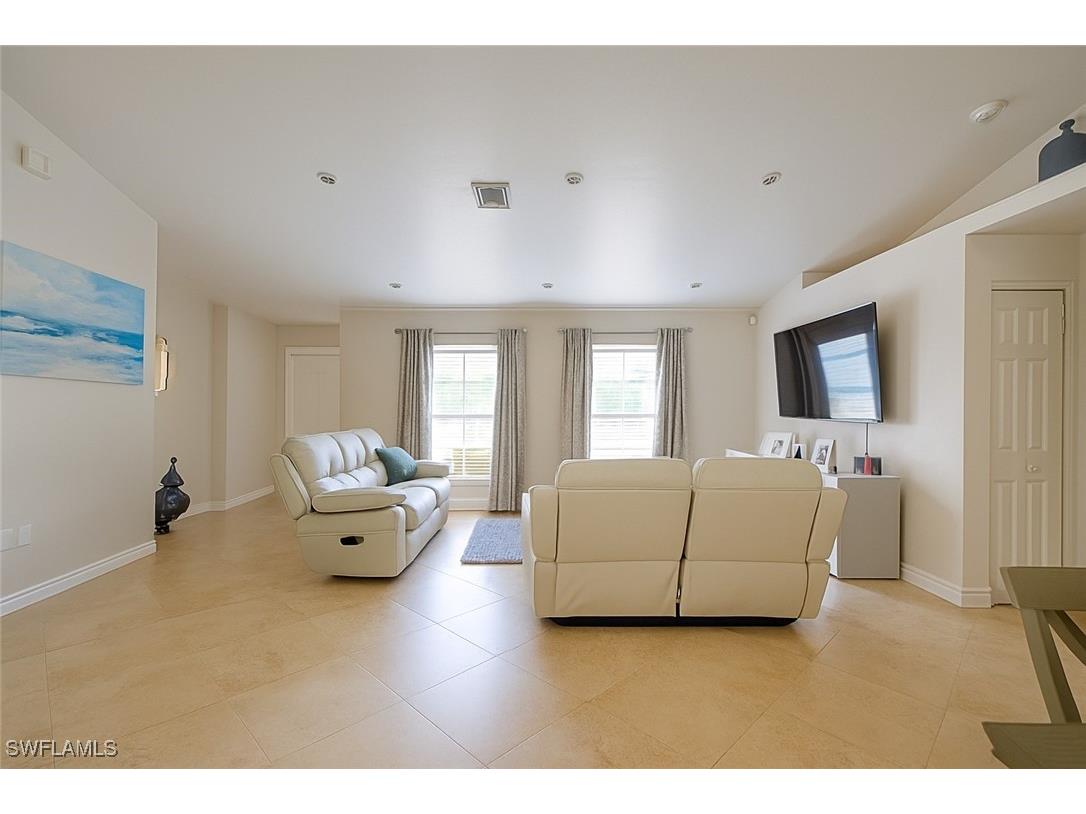 3675 27th Avenue NE Naples FL 34120 225072552 image22