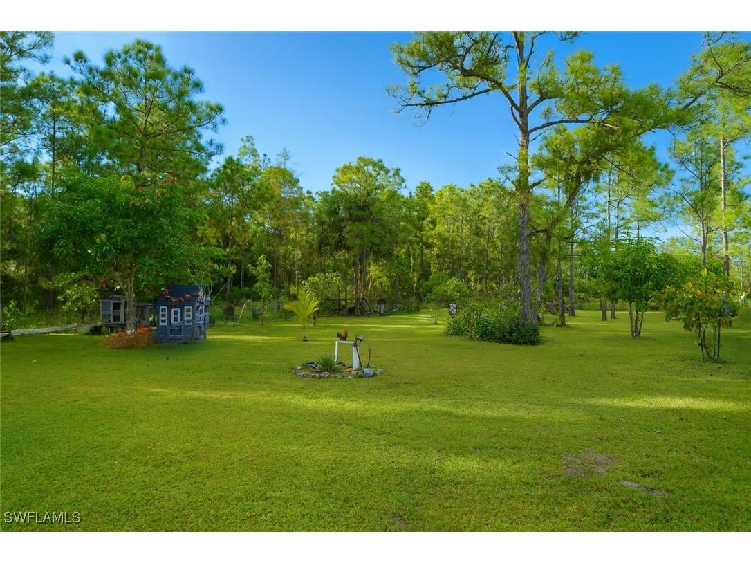 3675 27th Avenue NE Naples FL 34120 225072552 image6