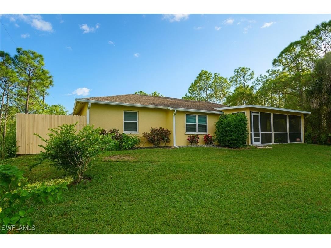 3675 27th Avenue NE Naples FL 34120 225072552 image7