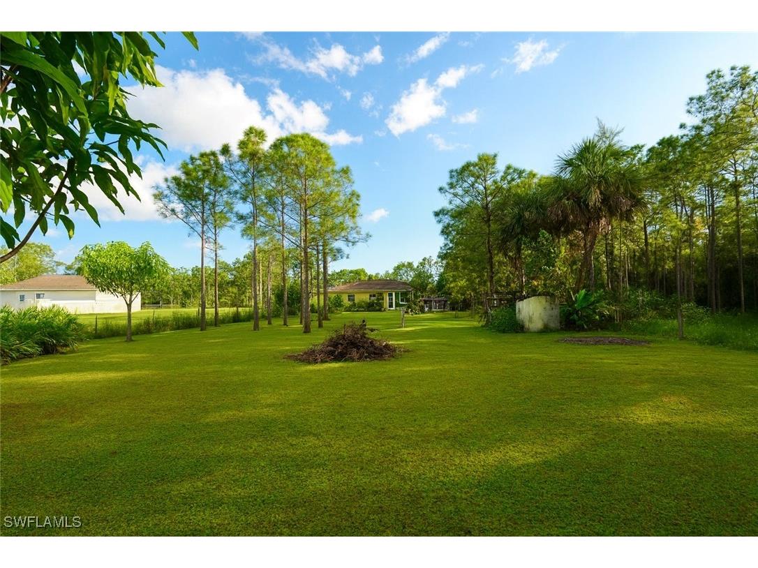 3675 27th Avenue NE Naples FL 34120 225072552 image9