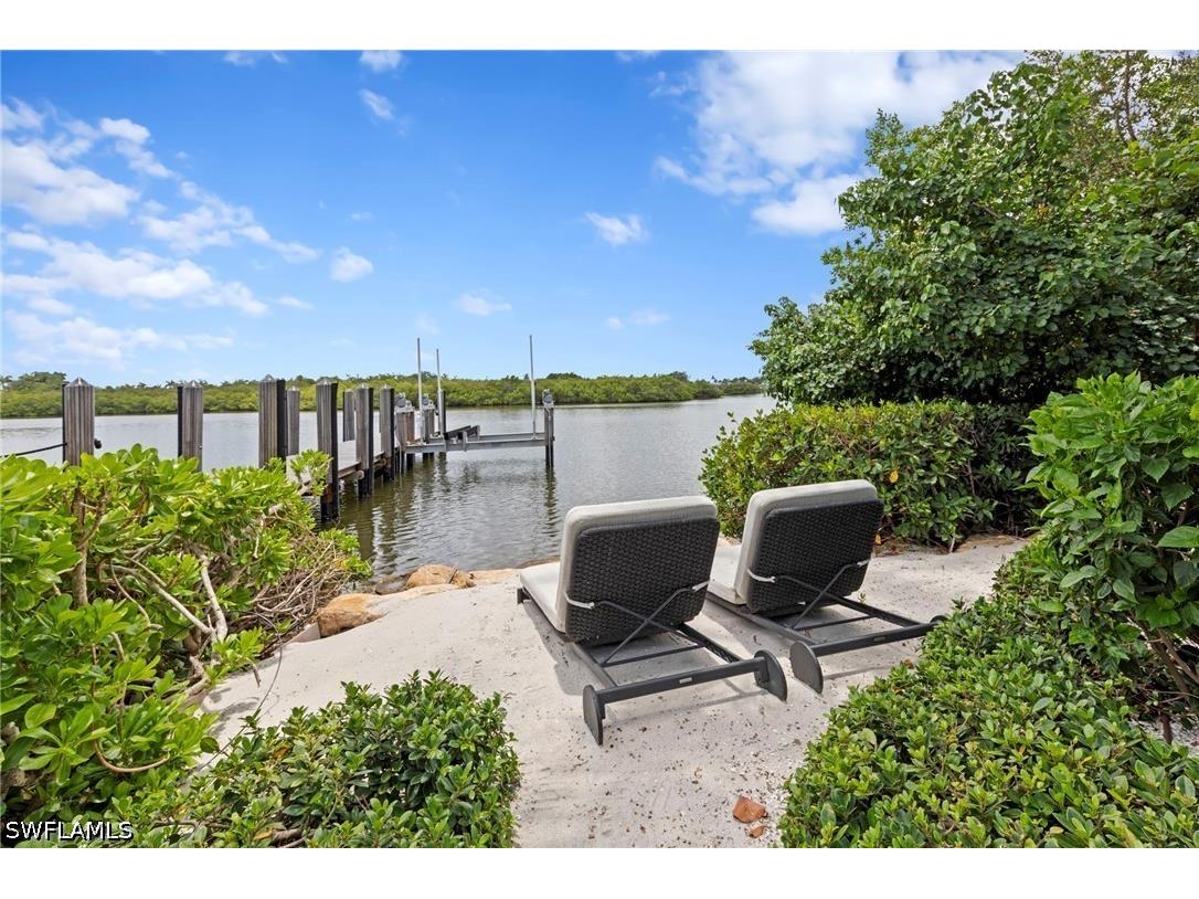 3675 Gordon Drive Naples FL 34102 226019967 image24