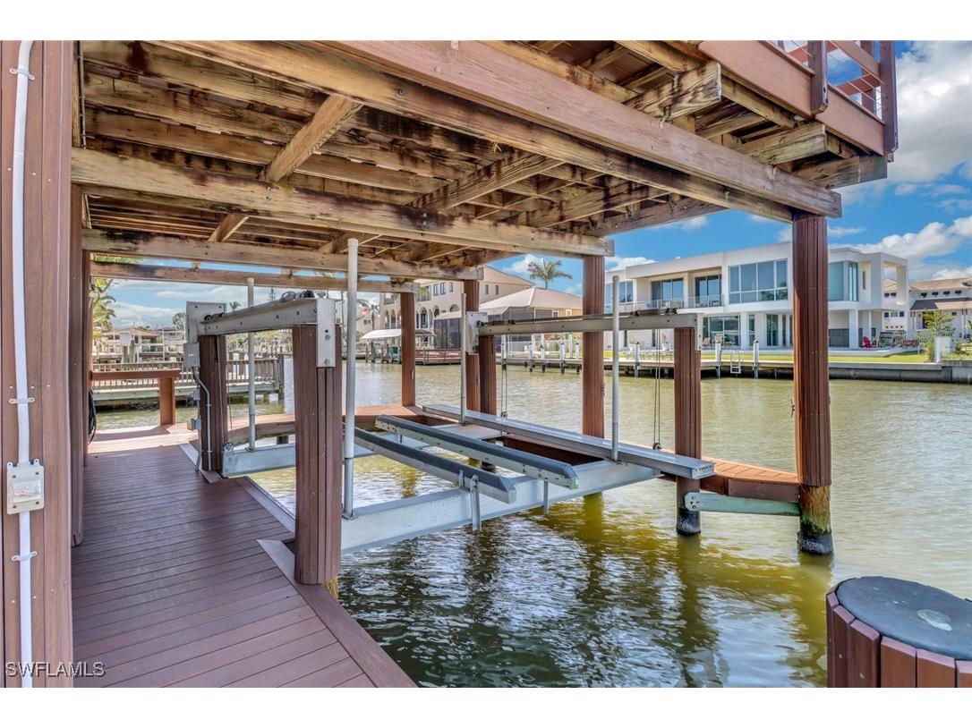 368 Germain Avenue Naples FL 34108 225078503 image31