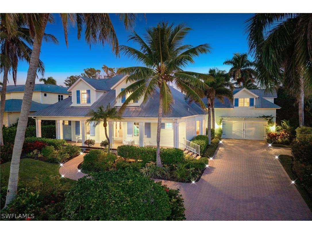 368 Hawser Lane Naples FL 34102 226006172 image1