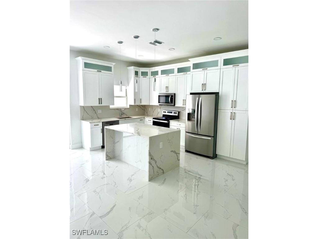 368 Limerick Avenue S Lehigh Acres FL 33974 2025001919 image2