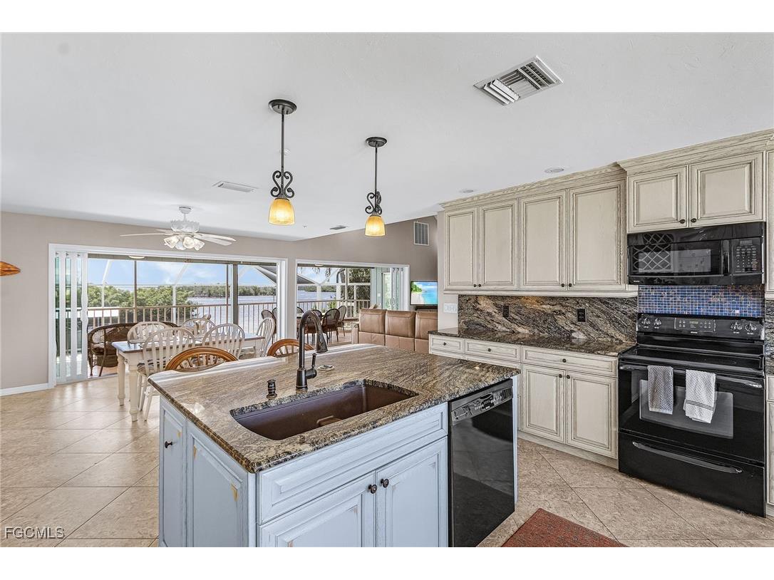 3681 San Carlos Drive Saint James City FL 33956 2025013404 image10